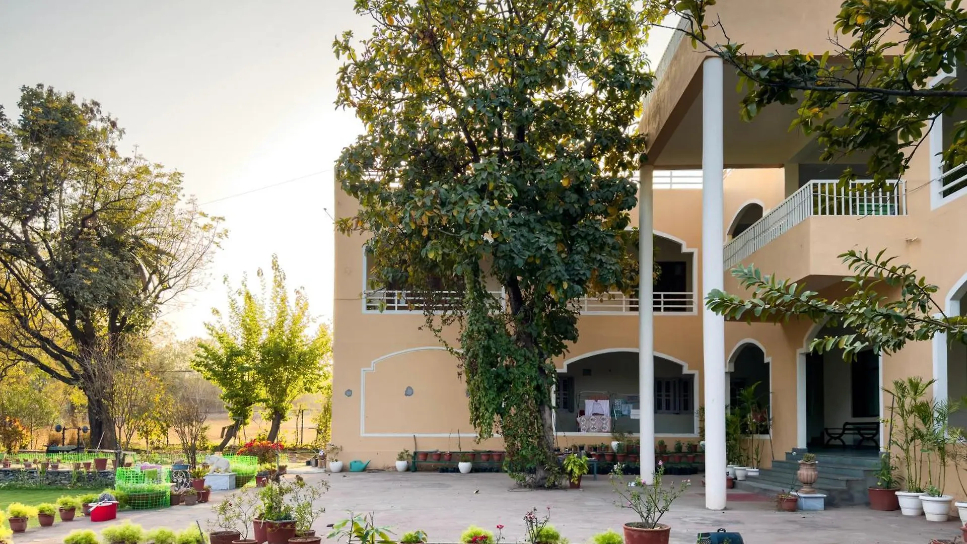 The Pavilion Udaipur - A Luxury Pet Friendly Villa In ウダイプル ホームステイ